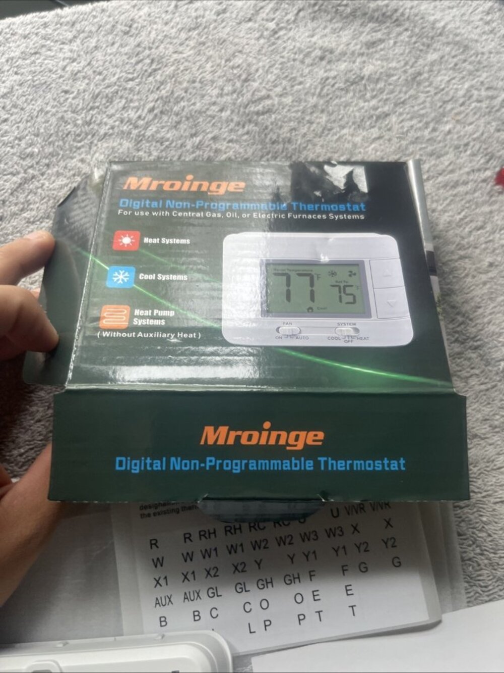 NEW Mroinge No 701 Digital Non-Programmable Thermostats Heat/Cool/Off Untested
